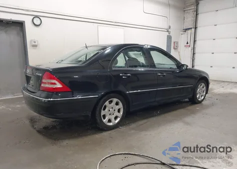 2006 Mercedes-Benz C 280 Luxury 4Matic из США, поврежденный, VIN WDBRF92H66F806667